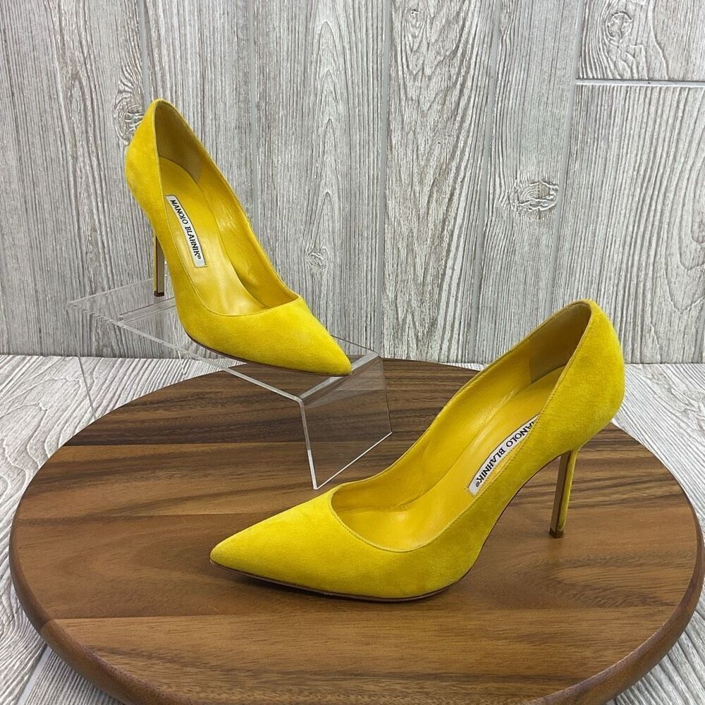Manolo Blahnik BB 105 Yelloe Suede Shoes Pumps Heels Pointed Toe Womens 7.5 37.5